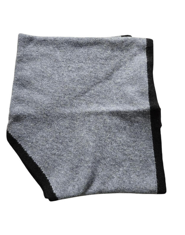 Šiltas šalikas trikampio formos su vilną WO009 1