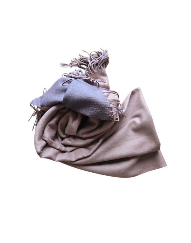 Dviejų pusių kašmyro šalikas KA186