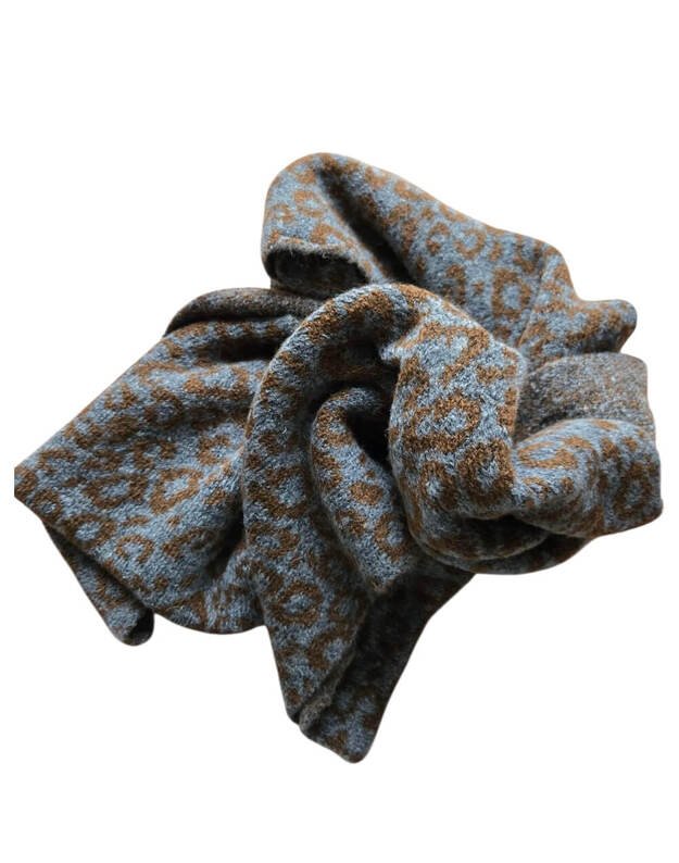 Šiltas šalikas trikampio formos su vilną IVO9001