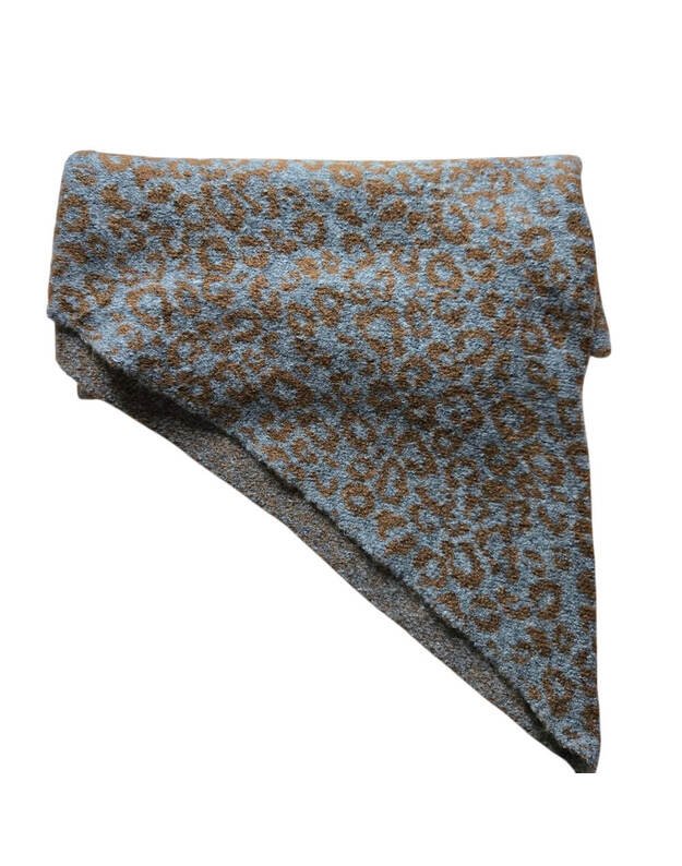 Šiltas šalikas trikampio formos su vilną IVO9001 1