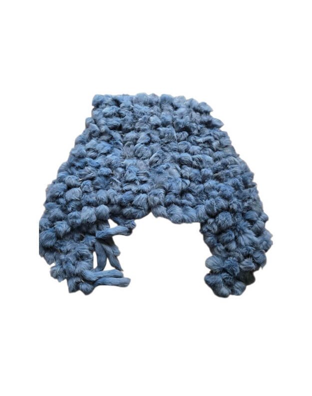 Natūralaus triušio kailio šalikas trikampio formos TRA3008 1